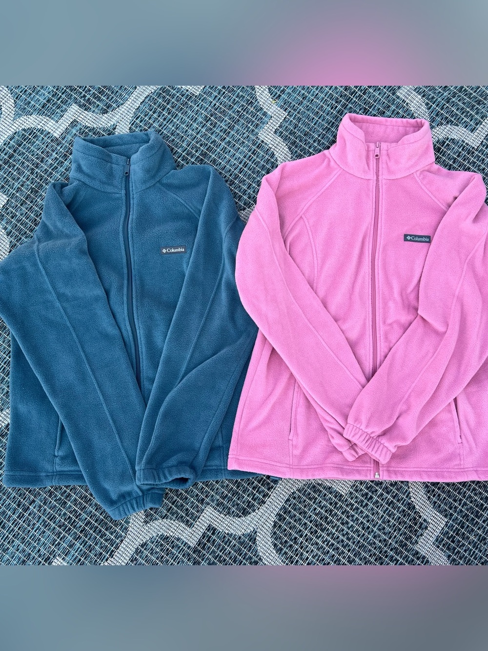 COLUMBIA size Large full fleece zip lot of 2 hot bright pink teal blue